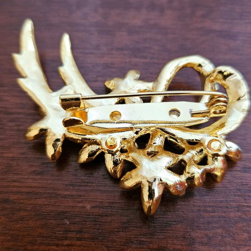 Retro brooch like new