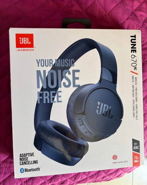 JBL слушалки с активно шумопотискане