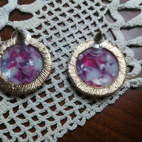 Earrings new, diameter 3cm