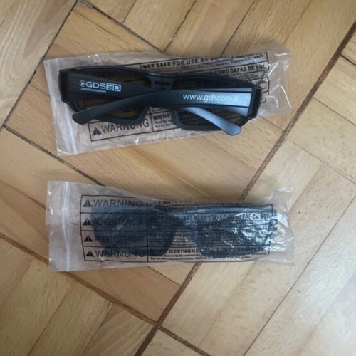 3D glasses pack of 2 new