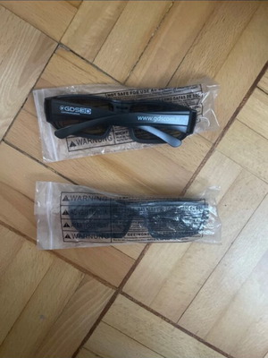 3D glasses pack of 2 new