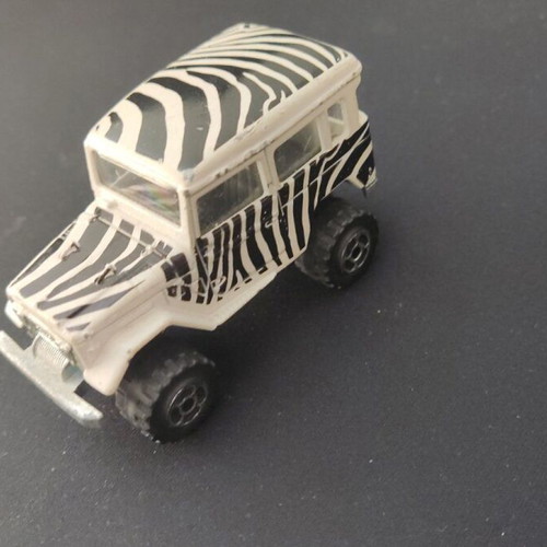 Majorette Toyota Landcruiser Safari FJ Tiger Striped used
