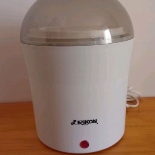 Rikon 2 lt Yogurt Maker like new