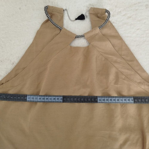 Attrattivo beige top medium new