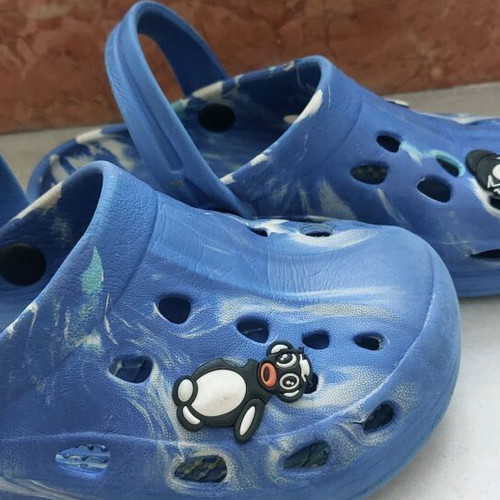 Pepperts kids clogs blue, like new, size 31