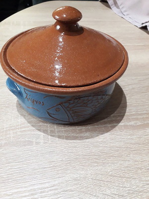 Ceramic pots new with hand-painted lids