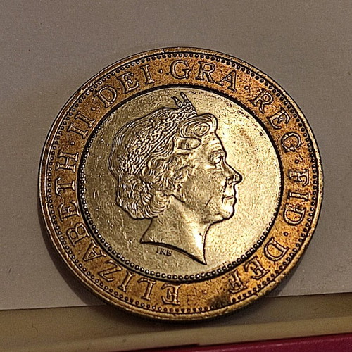 2 Pounds England 1998 like new