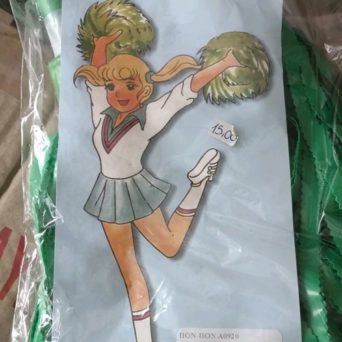 Pom-pom majorette new in green color