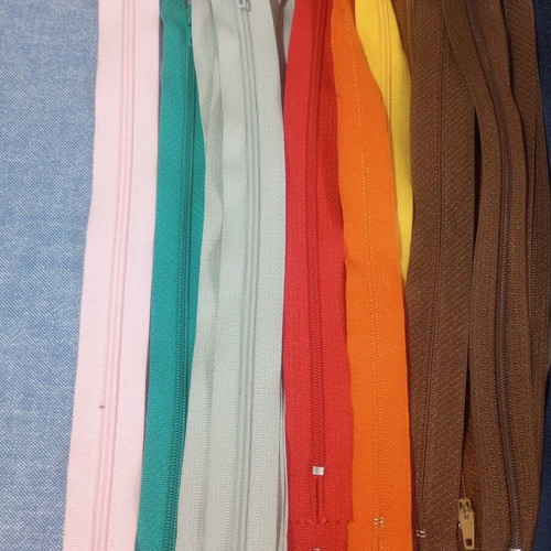 Zipper pack 50 pcs 25 cm, assorted colors