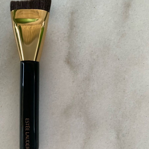 Estee Lauder Sculpting Foundation Brush 2 face brush like new