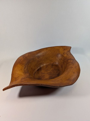 Large decorative ceramic bowl used 44x30x10cm