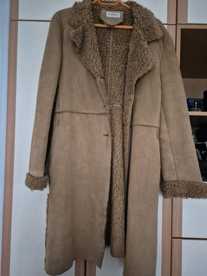 Suede coat used in excellent condition, beige, size XL