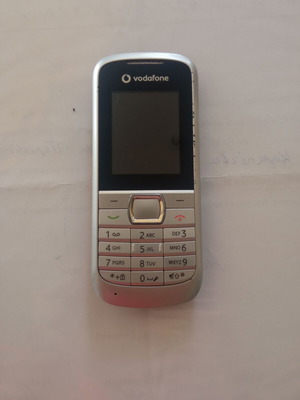 Κινητό Vodafone 353 μεταχειρισμένο, ασημί, χωρίς λειτουργική μπαταρία