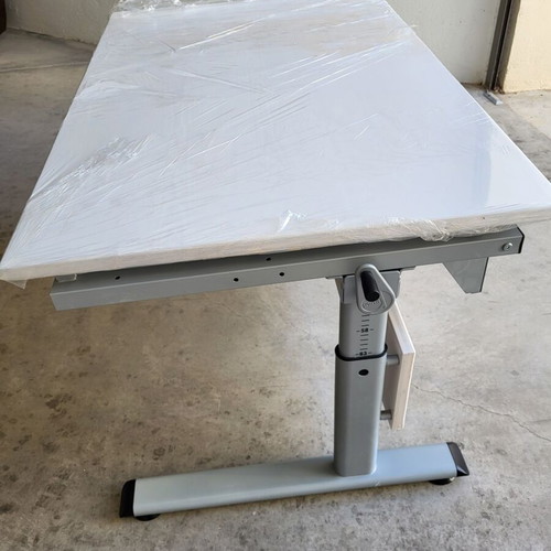 Paidi children's desk like new, adjustable height with drawer
