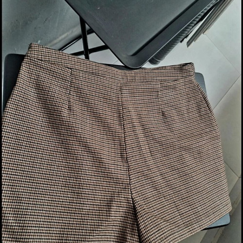 Skort with pleats H&M like new, size 40, beige and brown