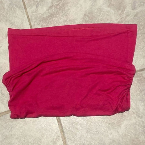 Women’s strapless blouse size S like new, dark pink