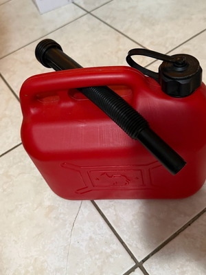 Red Plastic Fuel Container 5 Liters Like New with Spout