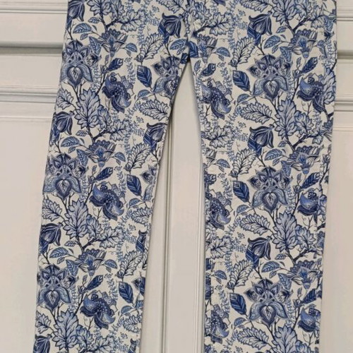 Sarah Lawrence Women's Pants like new, straight fit, elastic, size S