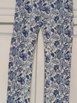 Sarah Lawrence Women's Pants like new, straight fit, elastic, size S