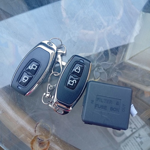 Wireless 12V Remote Control Set with 2 Transmitters and Receiver