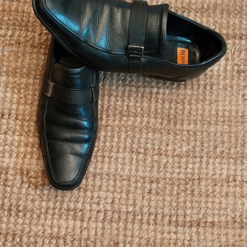 Boos men's classic leather shoes black, like new, size 43