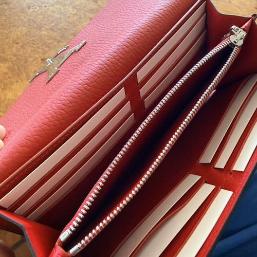Louis Vuitton Capucines Wallet Taurillon Leather Fuchsia Pink