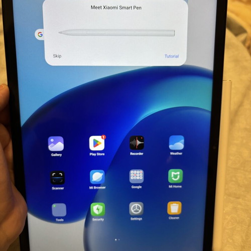 Xiaomi Pad 6 tablet like new with pen and accessories