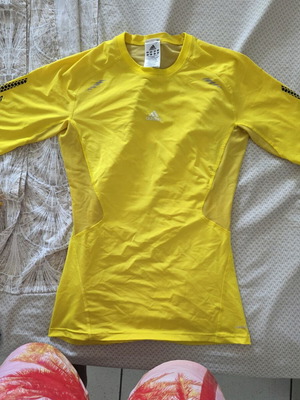 Adidas thermal shirt, yellow, size L