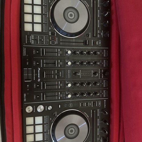 Pioneer DDJ RX DJ Controller like new with Magma Backpack