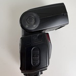 Nikon SpeedLight SB-700 flash unit