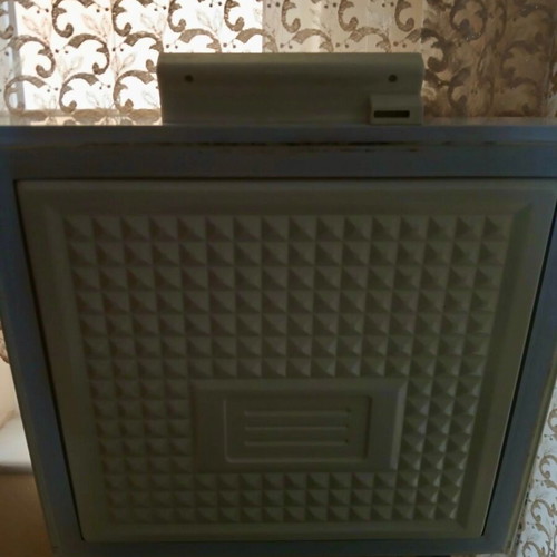 Philco chest freezer like new, white, 100 liters