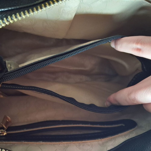 Michael Kors shoulder bag non-authentic, lightly used, black