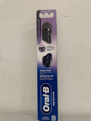Oral-B Pro 3D White Charcoal Medium Toothbrush new