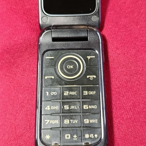 Samsung E1190 used mobile phone for everyday use
