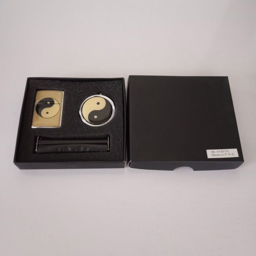 New lighter set, roll for hand-rolled cigarettes and individual ashtray