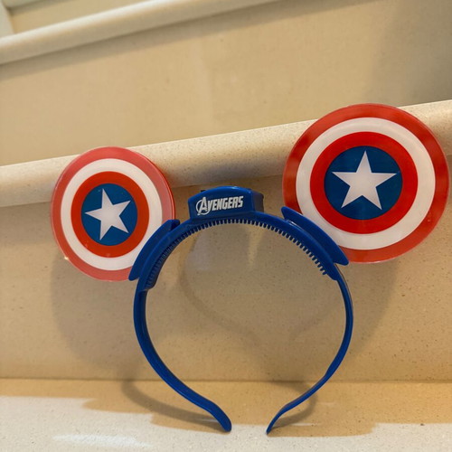 Avengers headband with blinking light like new