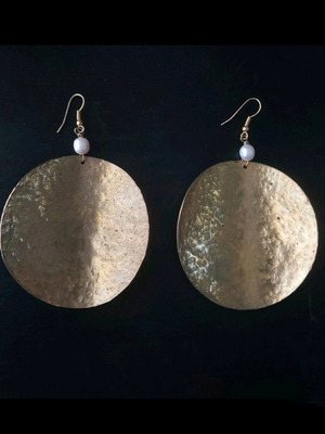 Vintage earrings like new, gold-colored