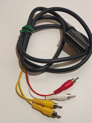 SCART TV cable with 4 RCA plugs