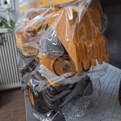 Large EZ Toys Construction Excavator new, sealed