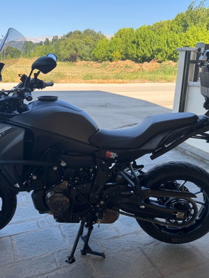 Yamaha Tracer 700 μοντέλο 2021, σαν καινούργια με εξτρά εξοπλισμό