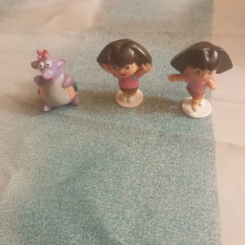 Kinder Dora the Explorer figures used, set