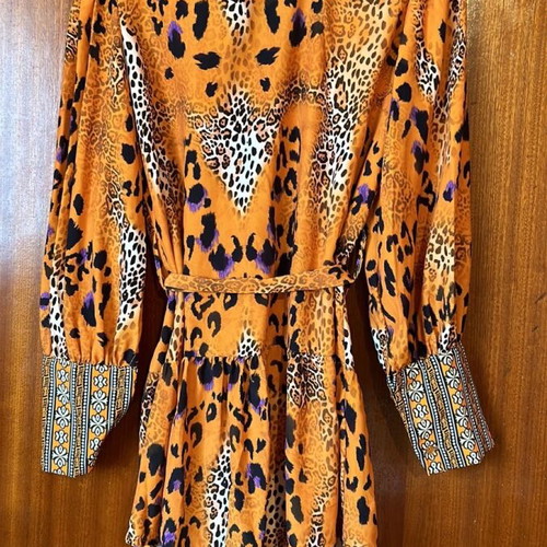 Leopard Dress with Belt like new, size 38, Made in Italy