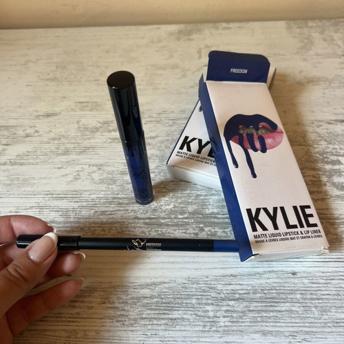 Kylie Cosmetics lipstick and pencil set Freedom with chocolate scent new