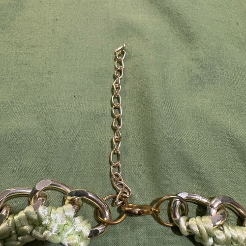 Jewelry set like new, green and gold colors