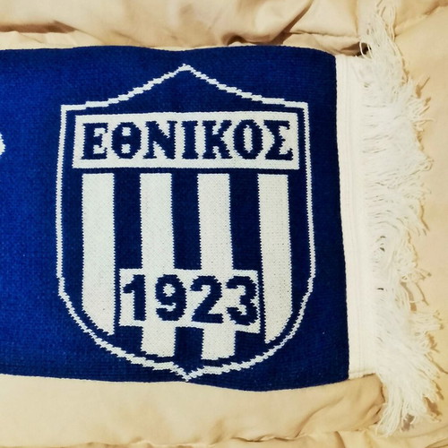 Ethnikos Piraeus Scarf like new, thick knitted winter with 1990 pins