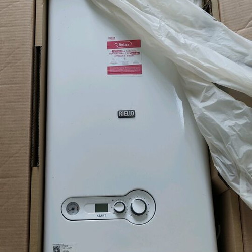 Riello Start Condens Kis 29 Gas Boiler like new