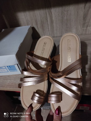 Γυναικείες φλατ παντόφλες καινούργιες νούμερο 37 ροζ νουντ ελληνικής κατασκευής