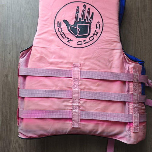 Body Glove adult life jacket vest used, excellent condition