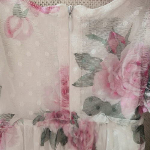 Floral white tulle dress with satin belt, like new, 1 year 80 cm