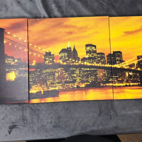 Triptych Canvas Brooklyn Bridge New York like new